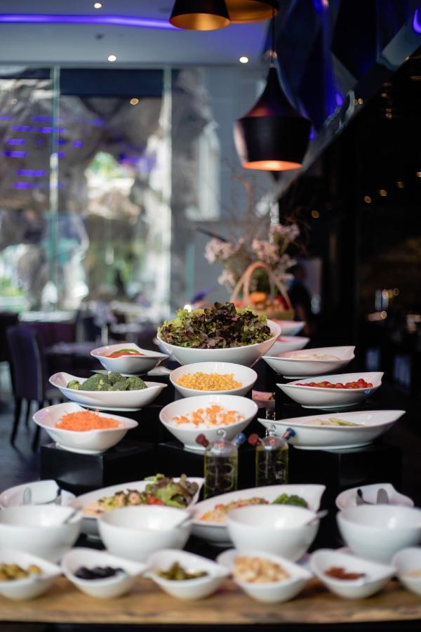 Azure Hotel Pattaya Ngoại thất bức ảnh
