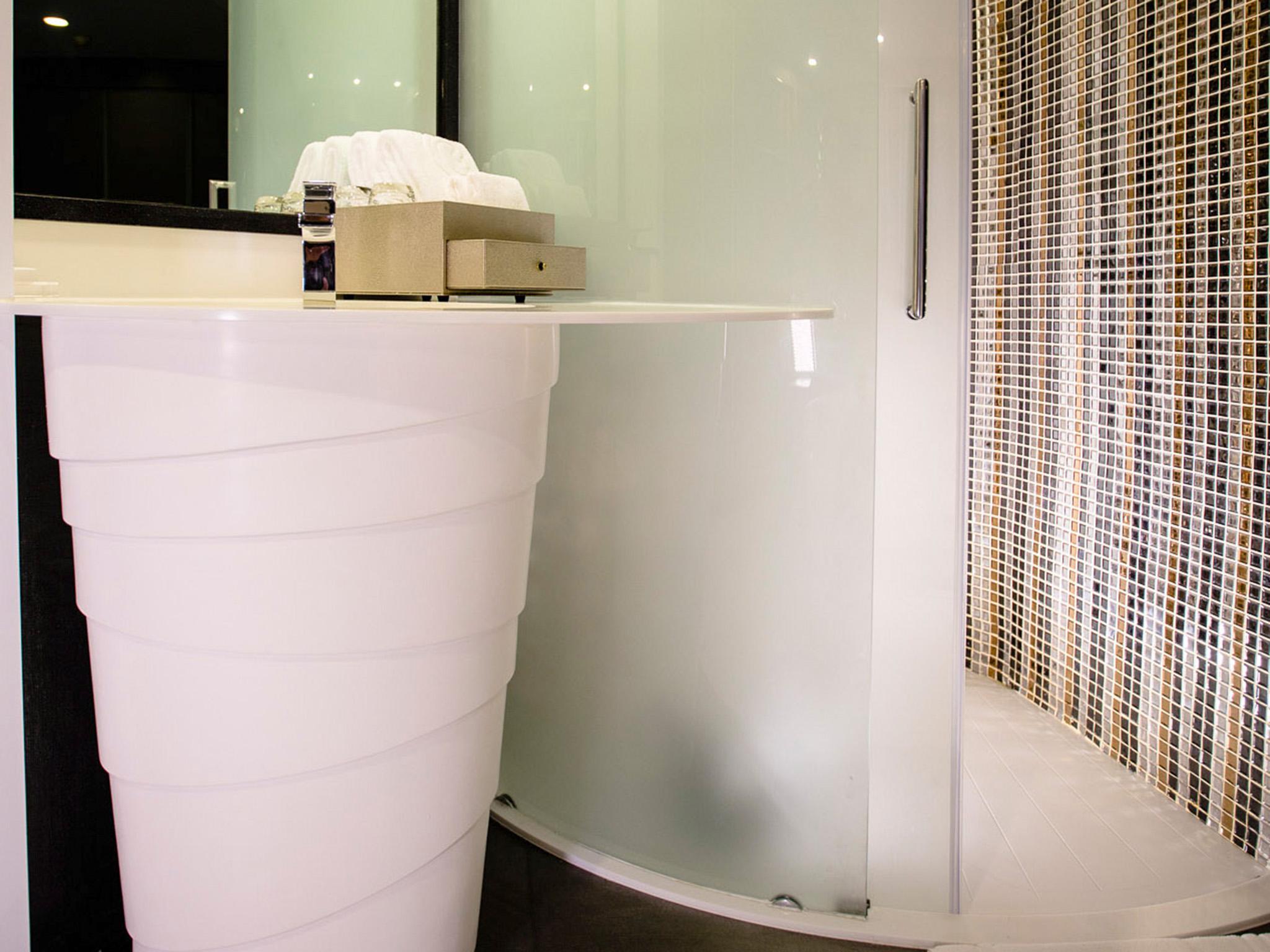 Azure Hotel Pattaya Ngoại thất bức ảnh