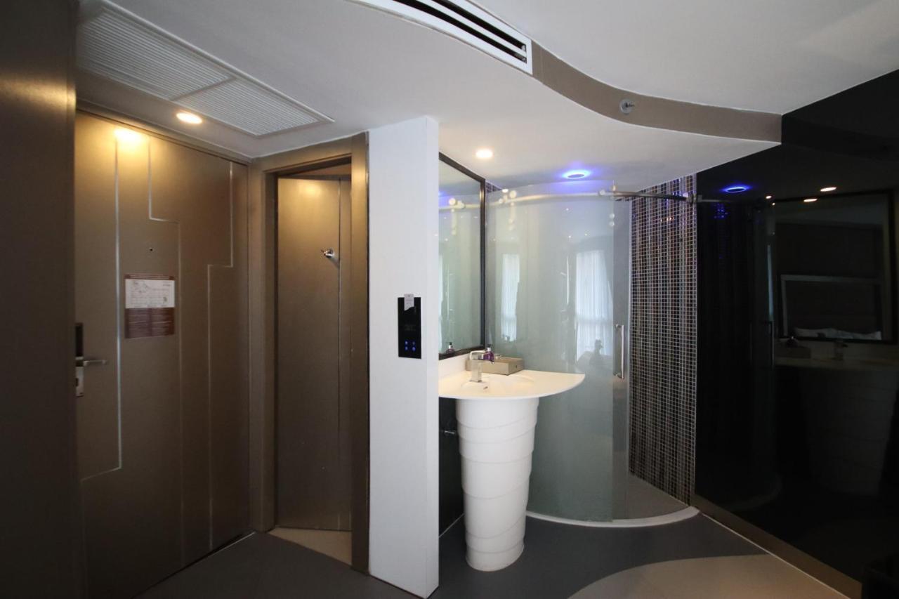 Azure Hotel Pattaya Ngoại thất bức ảnh