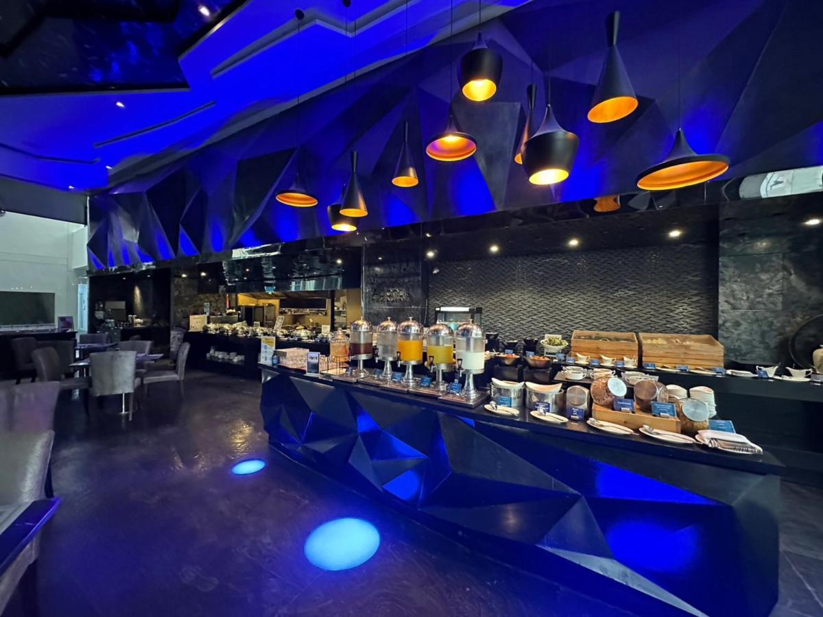 Azure Hotel Pattaya Ngoại thất bức ảnh